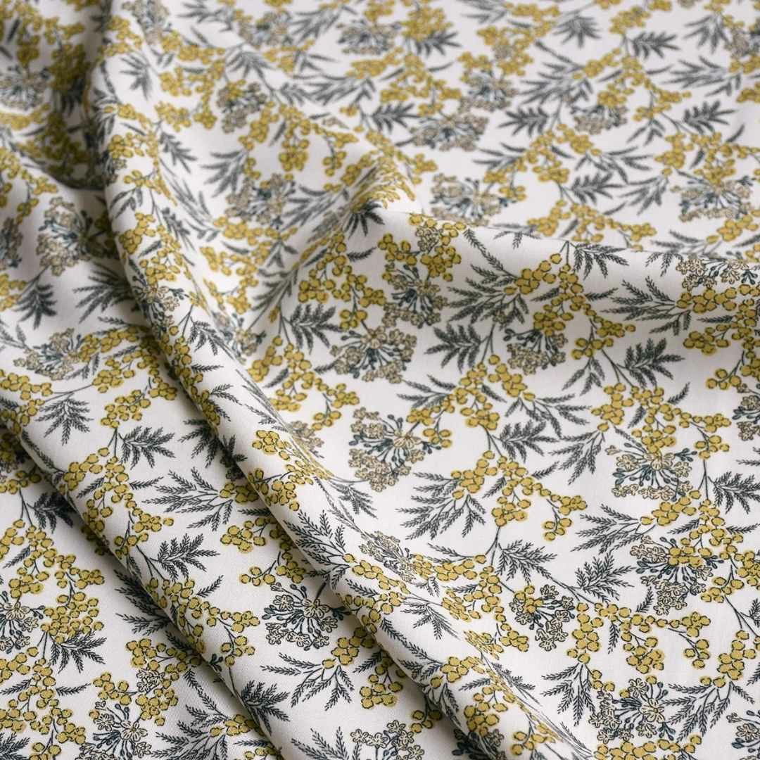 Singulière par Cousette - Tissu Viscose Imprimé "Winter Berries"