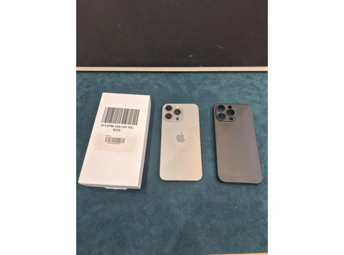 Apple iPhone 15 Pro Max 256 Go Titane naturel