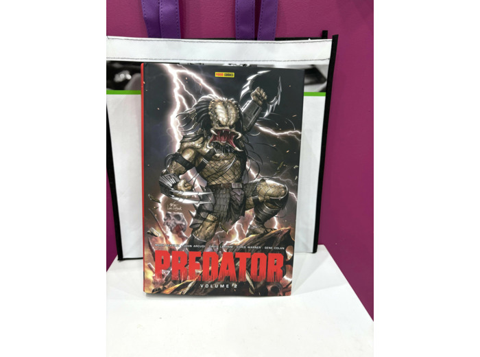 Livre Predator Omnibus Volume 02