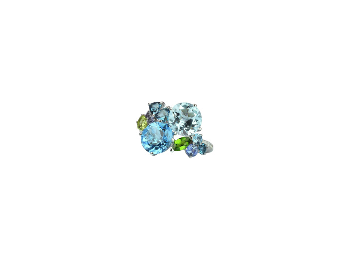 Bague Isabelle Langlois Eden en or blanc, topaze bleue, péridot, diopside, iolite, saphir et diamant
