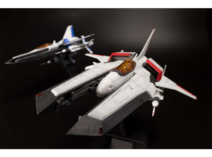 [FIGURINE] Plum Gradius - GUNPLA - Vic Viper (2P Color Ver.)