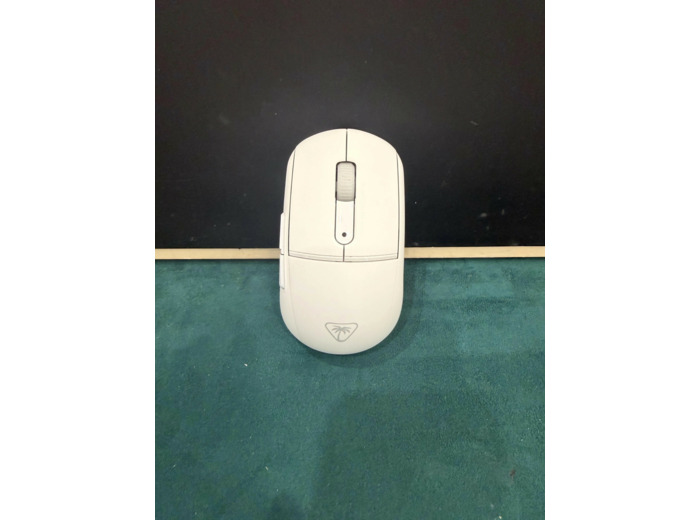 Turtle Beach Burst II Air - Souris gaming sans fil 2,4 GHz : ultralégère avec 47 g, touches optiques, symétrique, capteur optique 26 000 PPP, Bluetooth, autonomie 120h, câble USB - C - Blanc