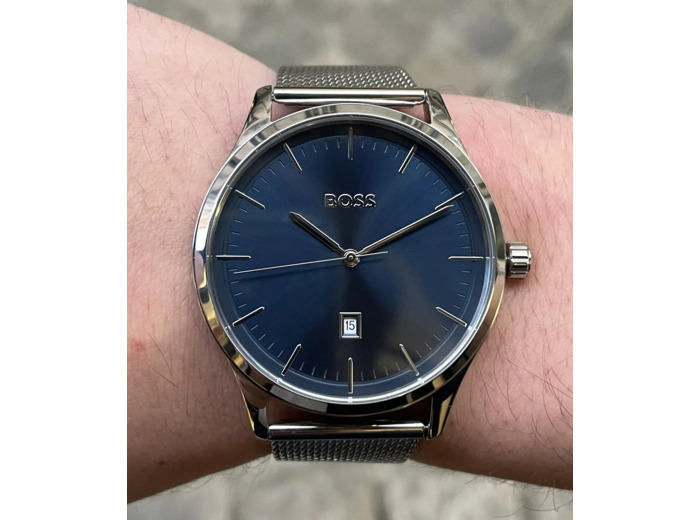 Montre BOSS Business homme bracelet maille milanaise acier gris