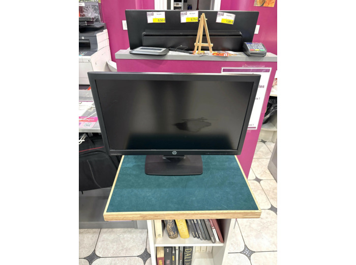 Ecran PC Dell P2422HE Full HD LED 60 Hz 5 ms 24'