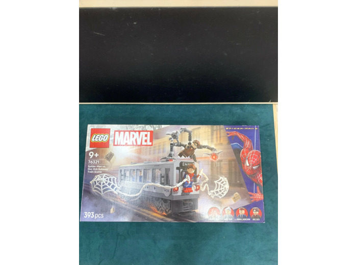 LEGO Marvel - La scène du train de Spider - Man et Docteur Octopus - 76321