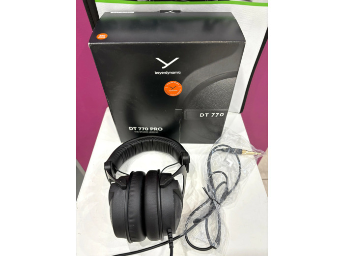 Beyer­dy­namic Dt-770 Pro 80 Ohms