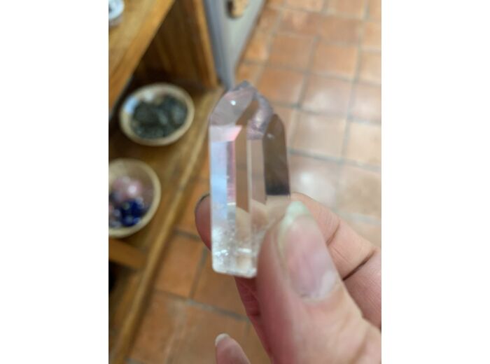 Petite pointe en cristal de roche pour reiki