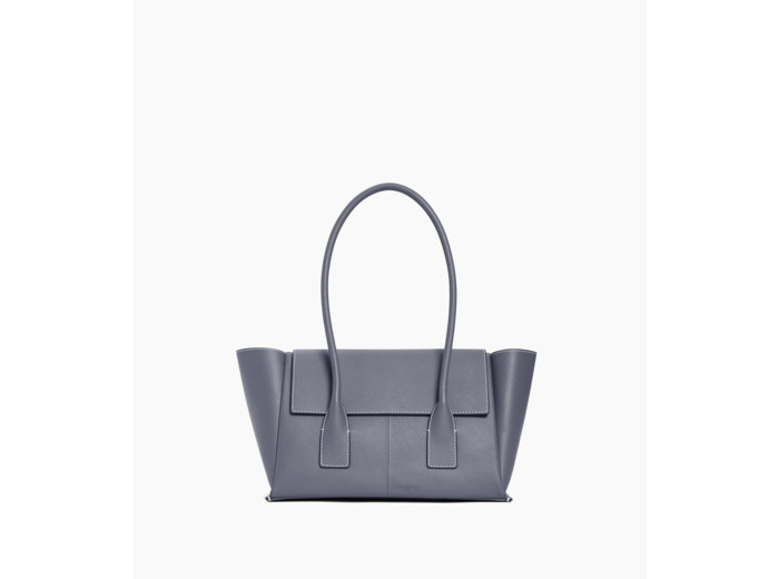 Sac cabas moyen modèle à rabat Elena en cuir grainé