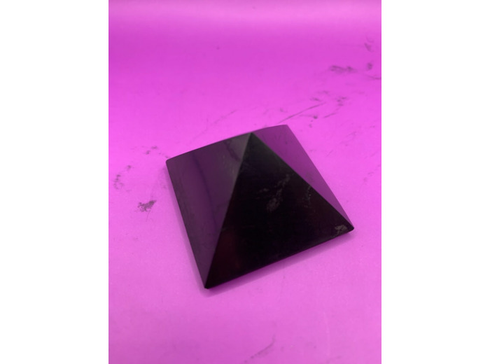 Pyramide shungite 4 cm