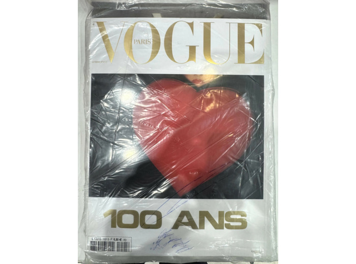 Livre Magazine Vogue 100 ans