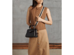 Petit sac à main Sans Couture en cuir lisse