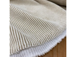 Sélection Coup de coudre - Tissu Maille Jacquard Crème aux Rayures Lurex Dorés