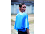 Fibre Mood - Tissu Jacquard de Viscose "Naima" Uni Couleur Bleu Ultramarine