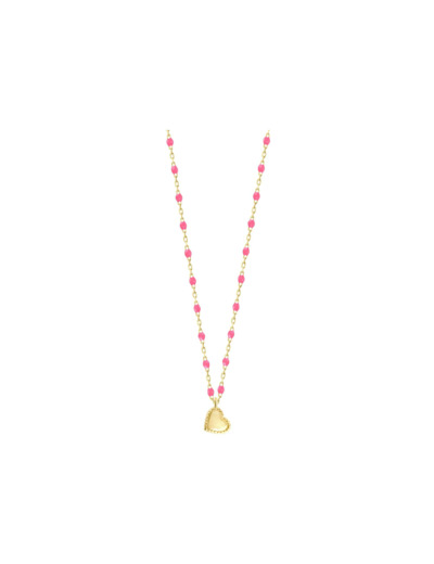 Collier Gigi Clozeau Lucky Cœur en or jaune et résine rose fluo, taille 40cm