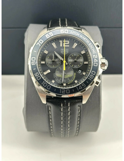 Montre Tag Heuer Formula 1 Edition Limitée Aston Martin, mouvement quartz avec bracelet cuir