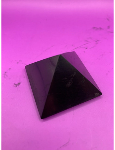 Pyramide shungite 4 cm