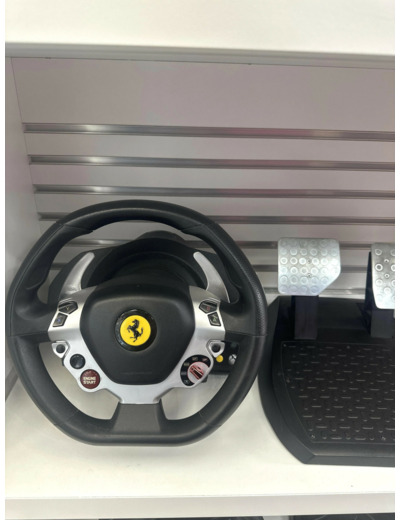 Volant Thrustmaster TX Racing Wheel Ferrari 458 Italia Edition PC et Xbox One