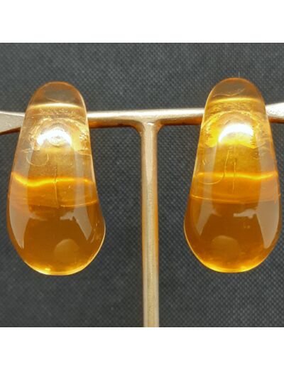 Boucles d'oreilles 24-274 résine orange
