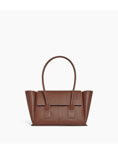 Sac cabas moyen modèle à rabat Elena en cuir grainé