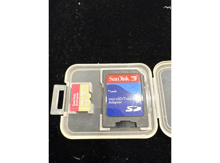 Carte Mémoire microSDXC SanDisk Extreme 128 Go + Adaptateur SD avec Performances Applicatives A2 jusqu'à 160 Mo/s, Classe 10, U3, V30