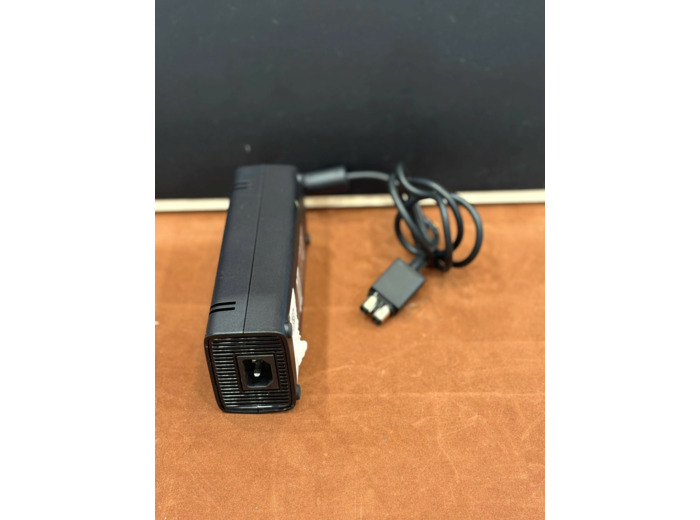 Adaptateur secteur Microsoft Xbox 360 slim , modèle CPA09-011A, (12 V 10,83 A, 5 V 1 A) 135 W
