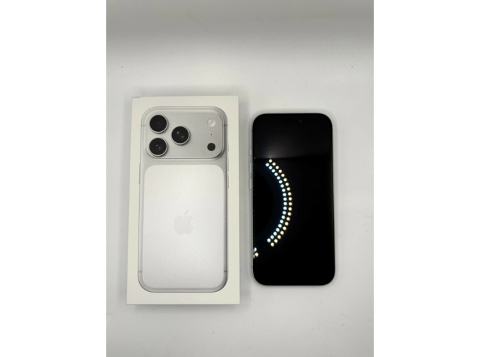 Smartphone Apple iPhone 17 Pro 256 Go - Écran 6,3 pouces avec ProMotion jusqu’à 120 Hz, Puce A19 Pro, Autonomie prodigieuse, Système caméra Pro Fusion avec caméra avant Center Stage ; Argent