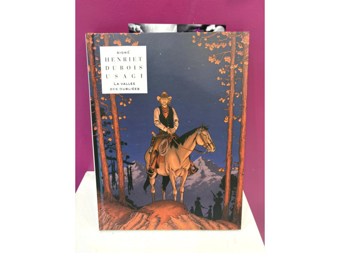 Livre La Vallée Des Oubliées