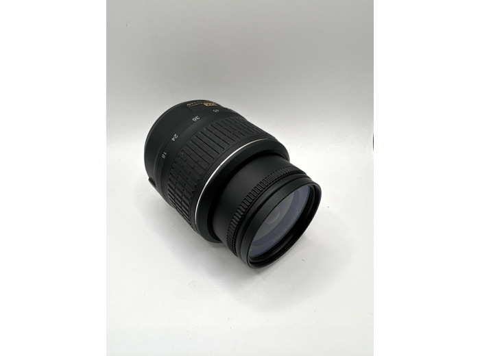 Objectif Nikon AF-P DX Nikkor 18-55mm f/3.5-5.6G