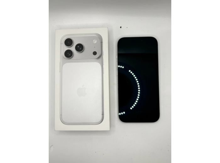 Smartphone Apple iPhone 17 Pro 256 Go - Écran 6,3 pouces avec ProMotion jusqu’à 120 Hz, Puce A19 Pro, Autonomie prodigieuse, Système caméra Pro Fusion avec caméra avant Center Stage ; Argent