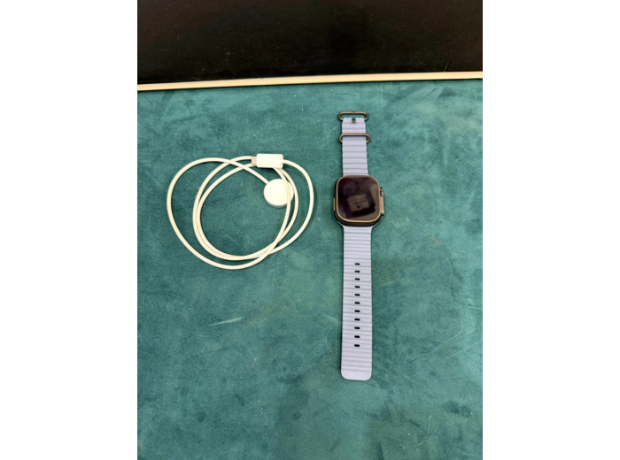 APPLE WATCH ULTRA 2 GPS + CELLULAR 49MM Titane noir