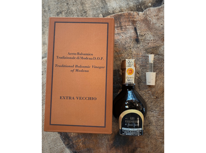 Vinaigre balsamique de Modène, Affinage 25 ans