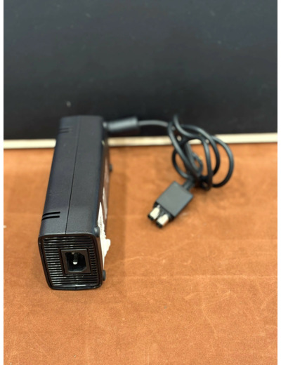 Adaptateur secteur Microsoft Xbox 360 slim , modèle CPA09-011A, (12 V 10,83 A, 5 V 1 A) 135 W