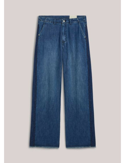 Jean Large Summum Woman