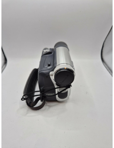 Panasonic NV - GS11EG - S - Caméscope - 800 KP - 24x zoom optique - Mini DV - argent