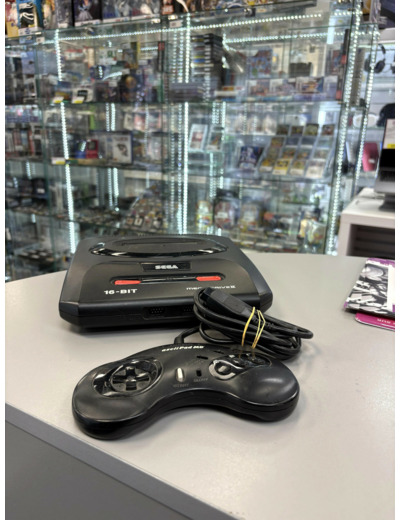 Console Sega Megadrive 2 avec une manette