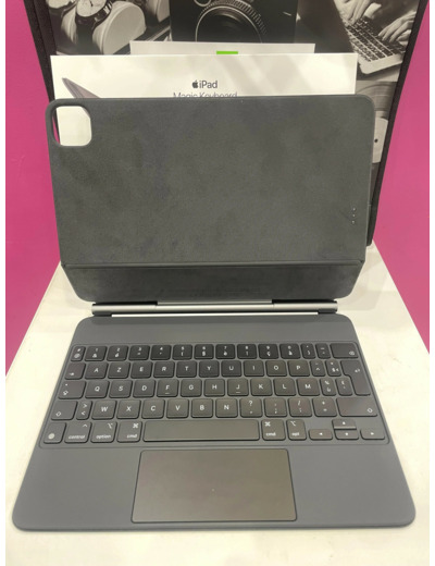 Clavier Apple Magic Keyboard pour iPad Pro 11" 2ème Génération et iPad Air pour 4ème Génération 11" Noir