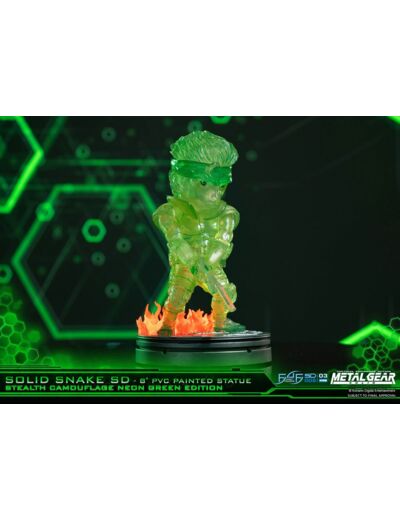 SOLID SNAKE SD STEALTH CAMOUFLAGE NEON GREEN EXCLUSIVE EDITION 20cm