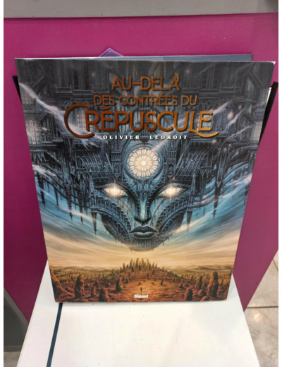 Livre Au - Delà Des Contrées Du Crépuscule