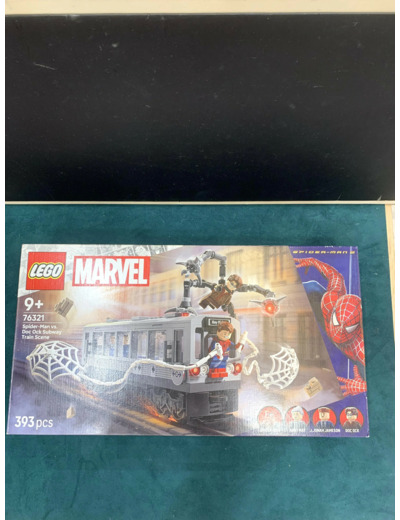 LEGO Marvel - La scène du train de Spider - Man et Docteur Octopus - 76321
