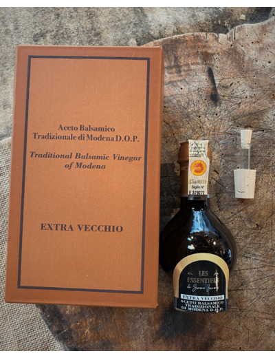 Vinaigre balsamique de Modène, Affinage 25 ans