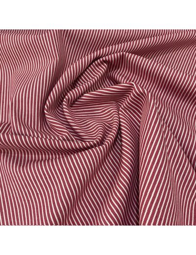 Sélection Coup de coudre – Tissu Denim de Coton Stretch Rayures Blanches sur le Fond Rouge